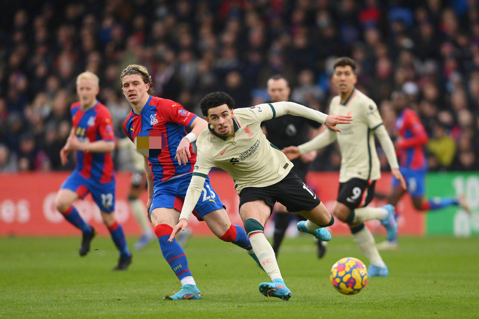 球员继续保 球员继续保